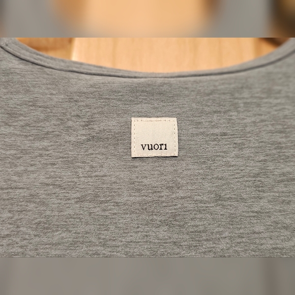 Vuori Plyo Tank, Womens Size Medium, EUC - Picture 3 of 4